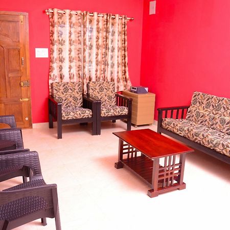 Coorg Girinivas Deluxe Homestay-Wi-Fi Madikeri Dış mekan fotoğraf